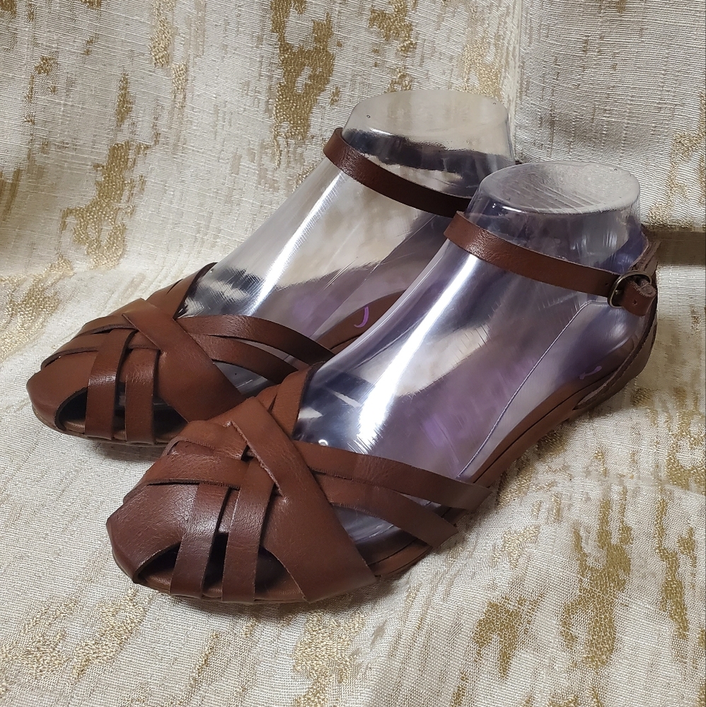 Blowfish double strap sandals arch support size 7 1/2